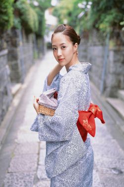 饱满奶大30p